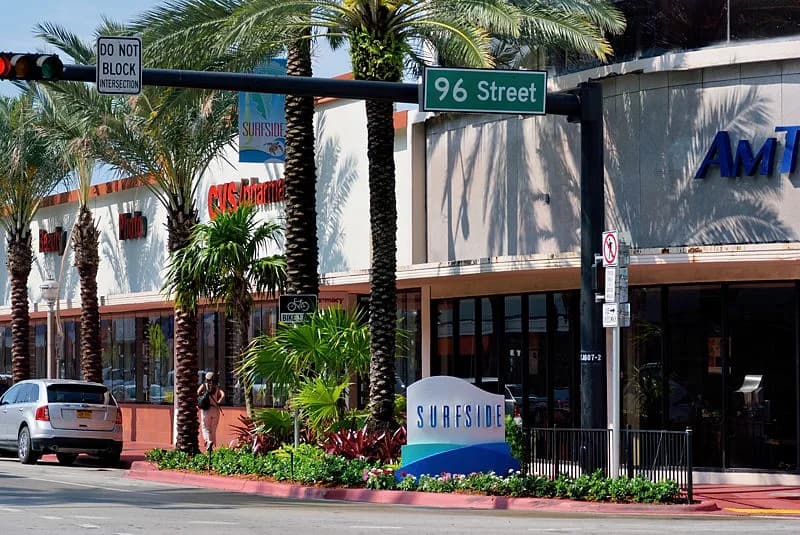 Harding Avenue y la calle 96 en Surfside