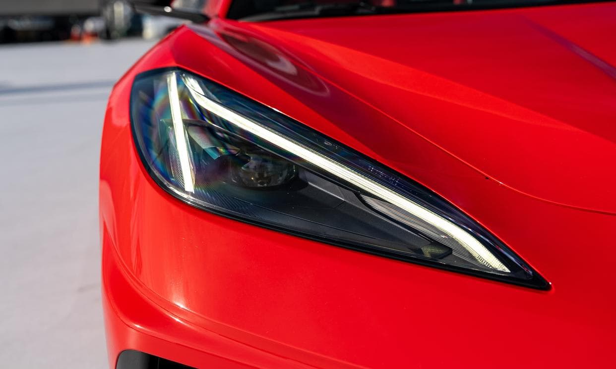 CORVETTE C8 — foto 2