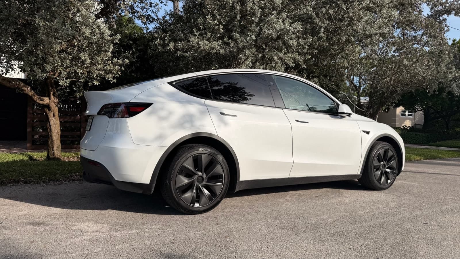 MODEL Y — foto 4