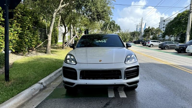 PORSCHE CAYENNE GTS